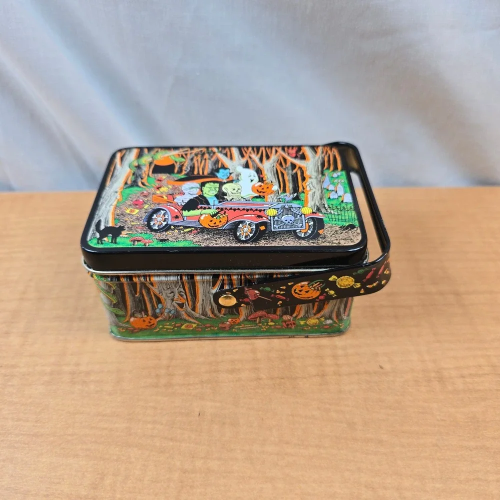 The Munsters Metal Tin Spooky Roadster Grandpa Herman 1965 Artwork 4